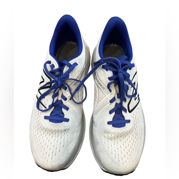 New Balance Men's Fresh Foam X 860 V13 Sneaker in Marine Blue/ White Size 9 - Picture 2 of 7